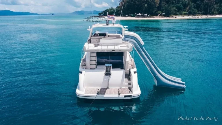 Velvet Night 55 motor yacht for a small private party in Phuket (2)